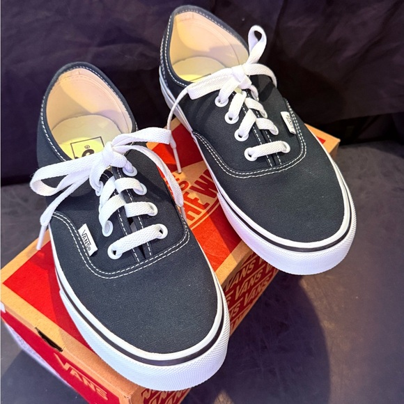 Vans Authentic in Scarab Green Canvas Sneakers - Picture 4 of 5